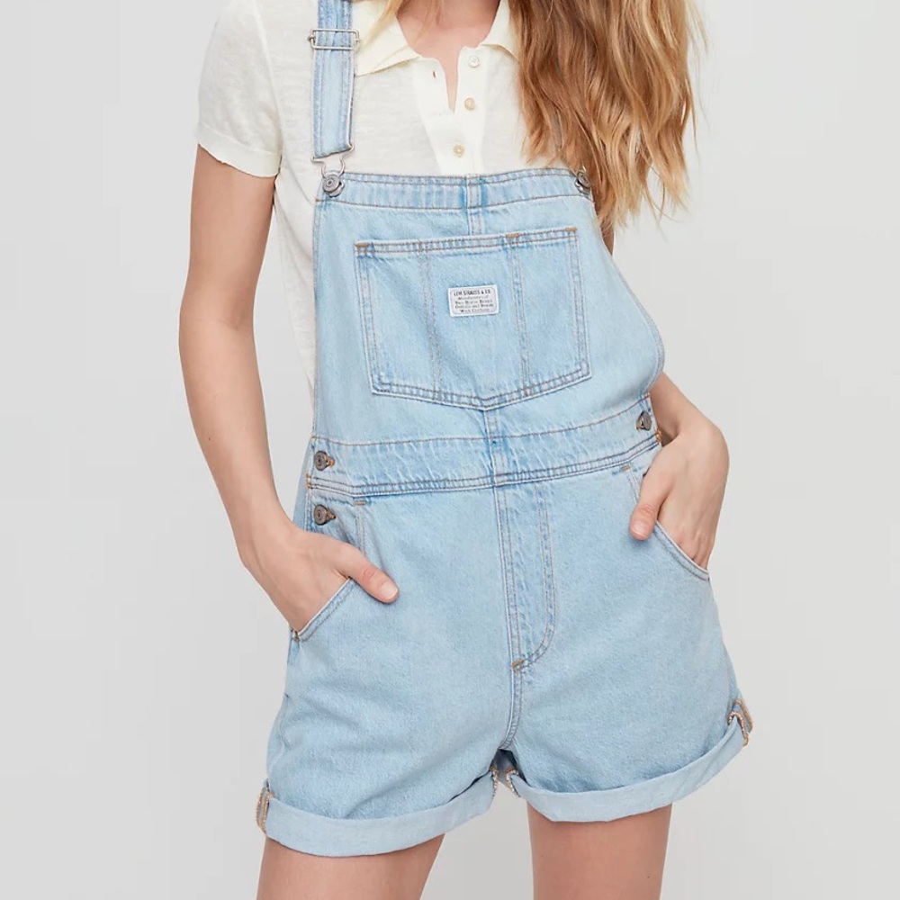 Levi’s Size L Light Wash Overalls